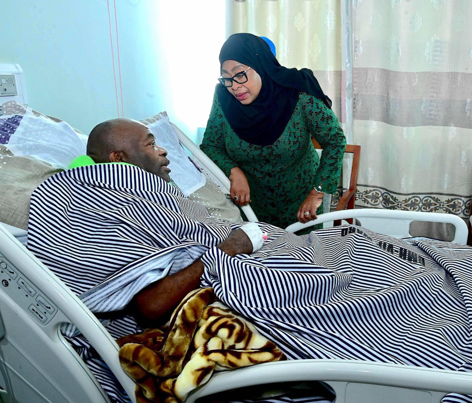RAIS SAMIA AMJULIA HALI DKT. MABODI HOSPITALI YA BENJAMIN MKAPA DODOMA