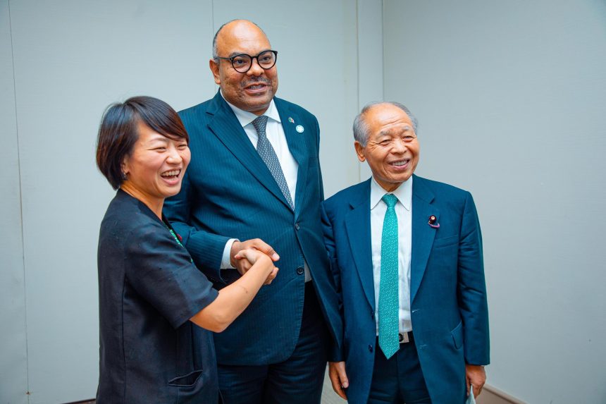 WAZIRI KOMBO AKUTANA NA WABUNGE MARAFIKI WA AFRIKA WA BUNGE LA JAPAN