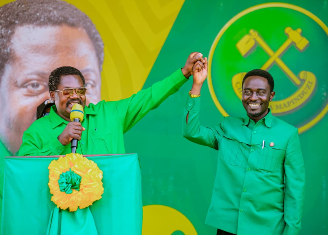 DKT.NCHIMBI AWAHUTUBIA WANANCHI WA JIMBO LA KAKONKO,KIGOMA