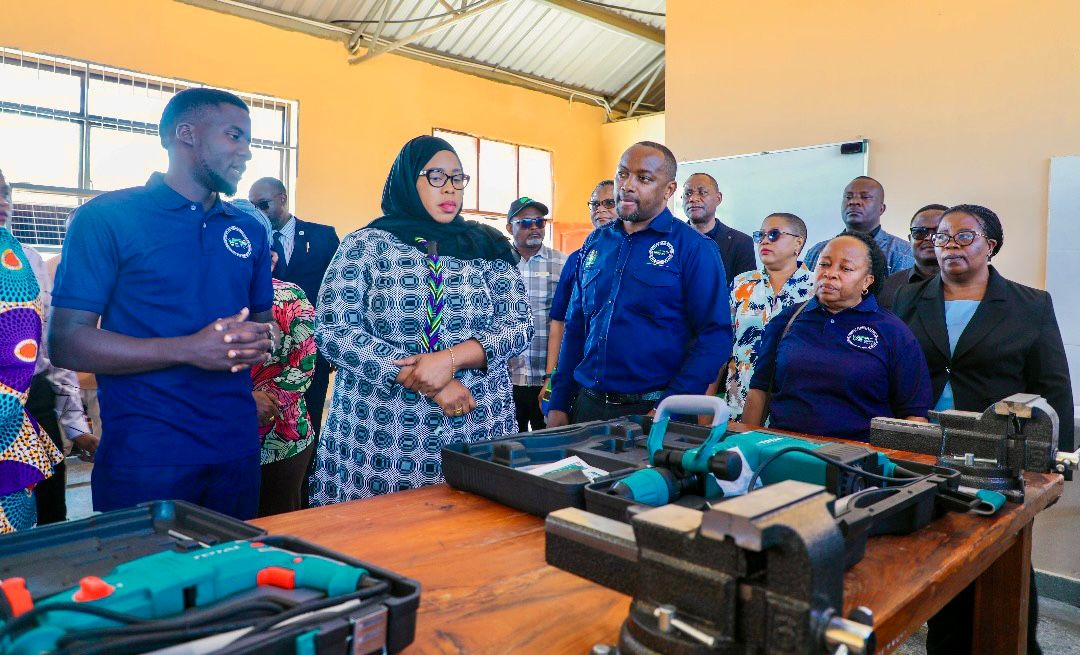 SERIKALI YAJIPANGA KUIMARISHA MAFUNZO YA TEHAMA,AKILI BANDIA NA ROBOTI VETA