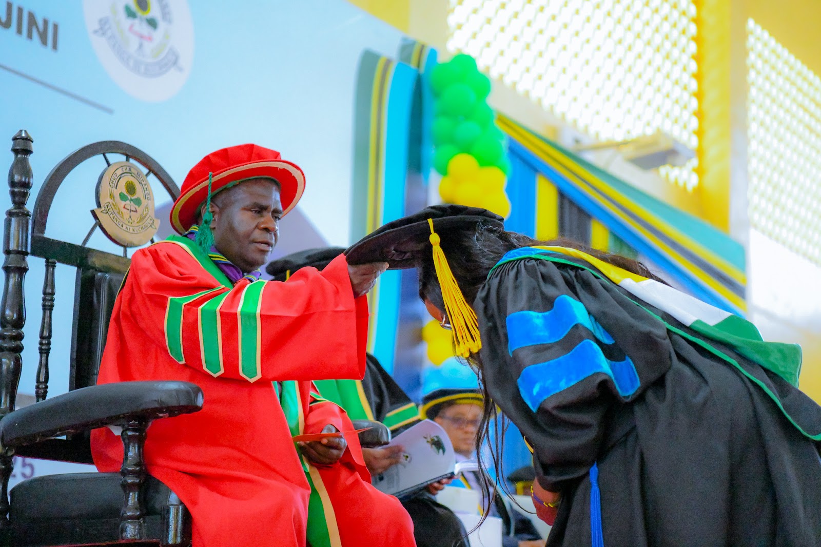 SERIKALI KUENDELEA KUWEZESHA VIJANA KIUCHUMI NA KIELIMU.